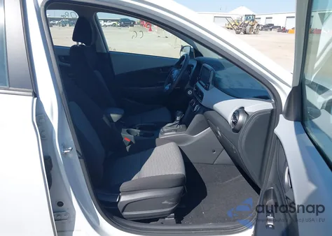 2019 Hyundai Kona Se z USA, uszkodzony, nr VIN KM8K12AA0KU230170
